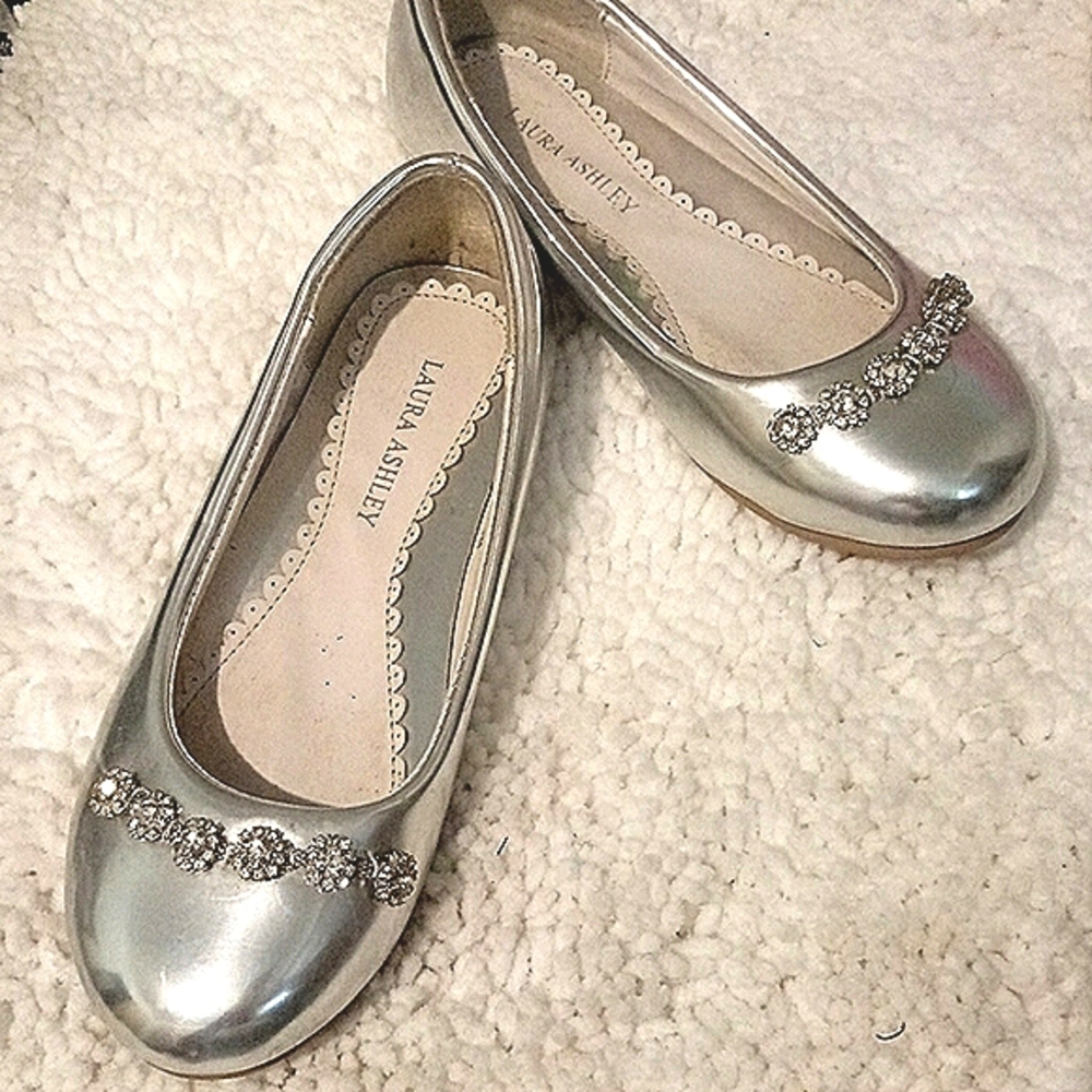 Laura Ashley Shoes sz 13